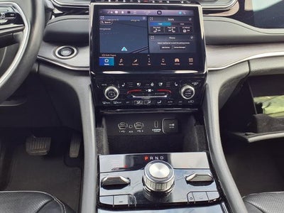 2022 Jeep Grand Cherokee Overland