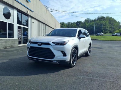 2024 Toyota Grand Highlander XLE